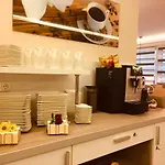 Hotel Glinde Отель Глинде