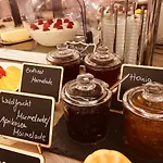 Hotel Glinde Отель Глинде