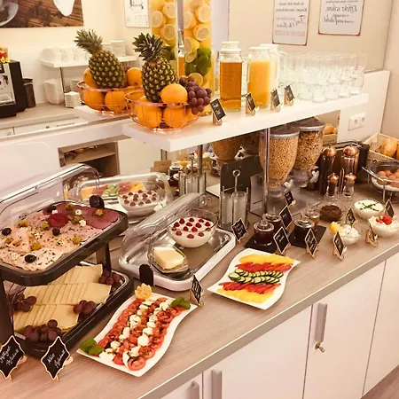 فندق Hotel Glinde 3*