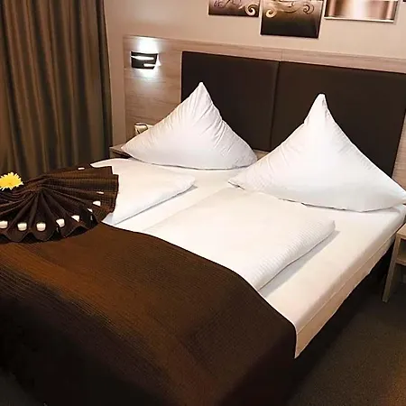 酒店 Hotel Glinde 3*