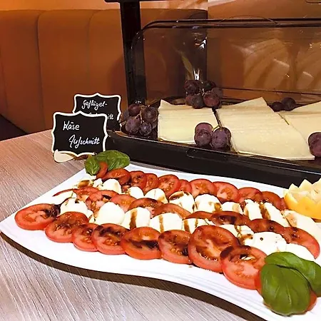 Hotel Glinde 酒店 3*
