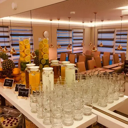 Hotel Glinde Hotell 3*
