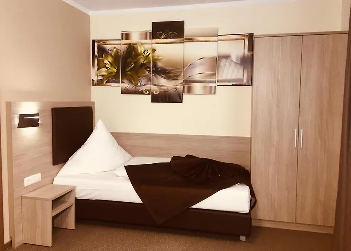 Hotel Glinde Hotel 3*